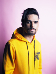yellow-hoodie-pic-1